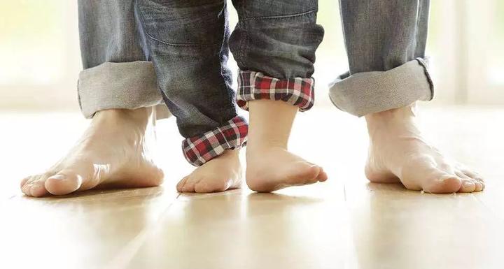 筑牢暑期交通安全防线