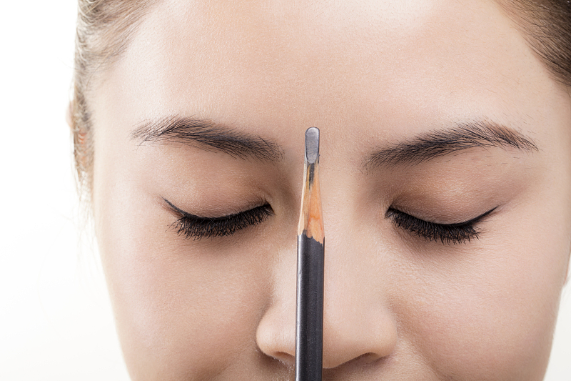 GGII:预计2025年上半年中国锂电池正极材料出货量达到210万吨 全年预计超过440万吨