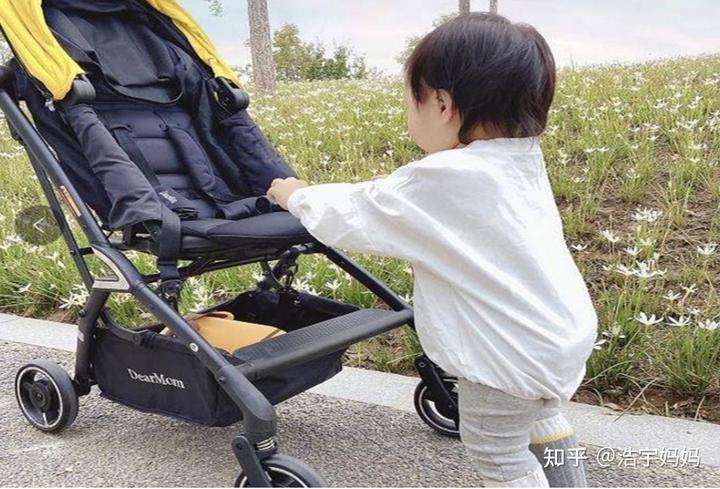 Counterpoint:2025年第二季度全球智能手机市场营收同比增长10% 首次突破1000亿美元