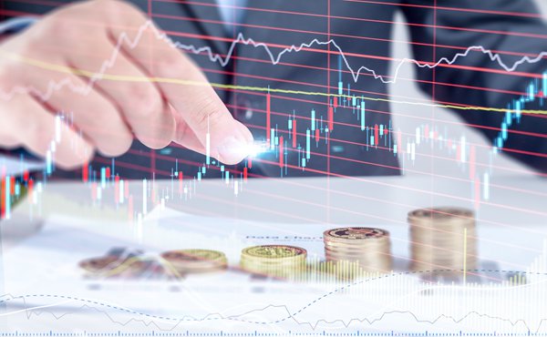 解锁新市场！梅州观赏鱼 “游” 进马来西亚