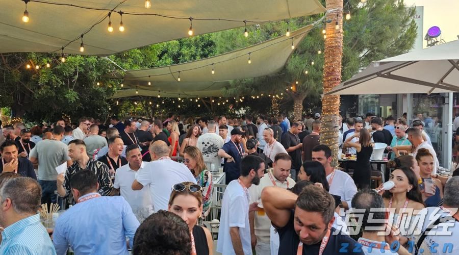 以“拆墙”重塑优势，以“同心”致敬初心