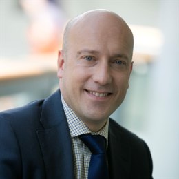 受台风“杨柳”影响,梅州西站今日临时停运33趟列车!