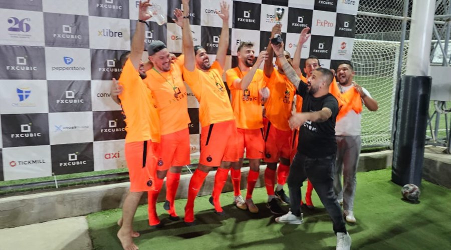 巴菲特旗下伯克希尔哈撒韦或打破“八月魔咒”，瑞银看好前景